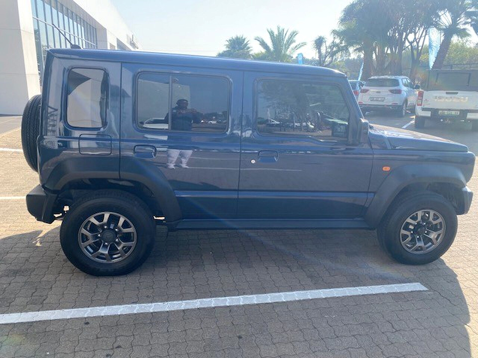 Photo 3 of 19