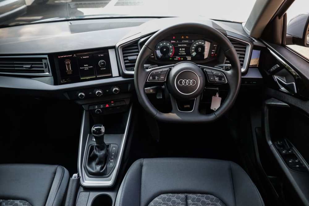 Photo 16 of 20