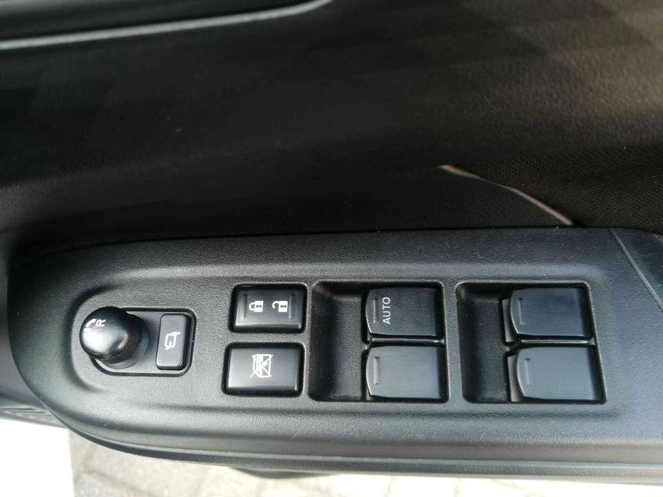 Photo 12 of 21
