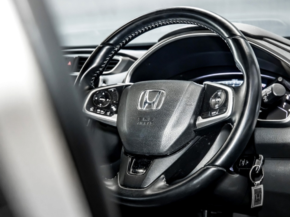 Photo 14 of 21