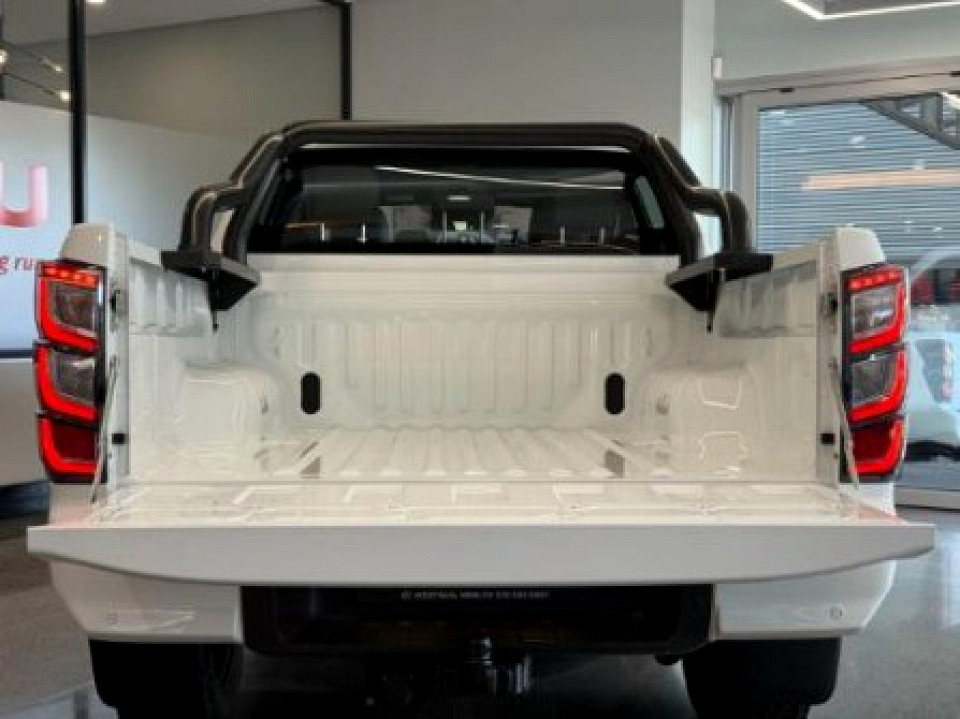 Photo 8 of 14