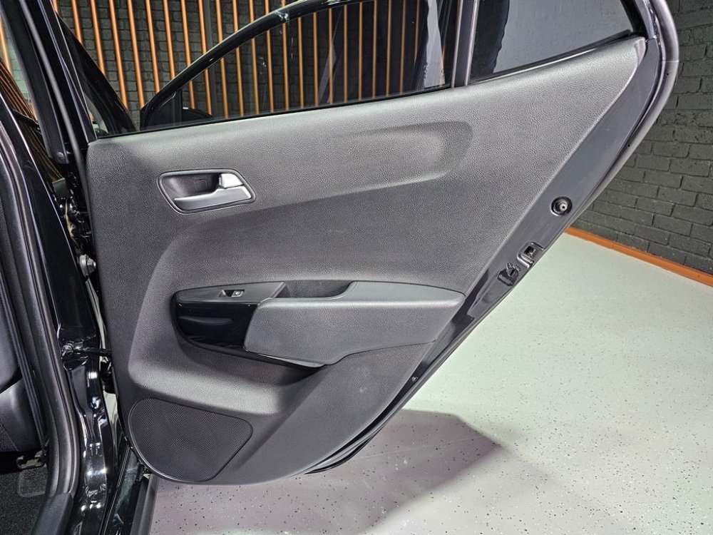 Photo 20 of 30