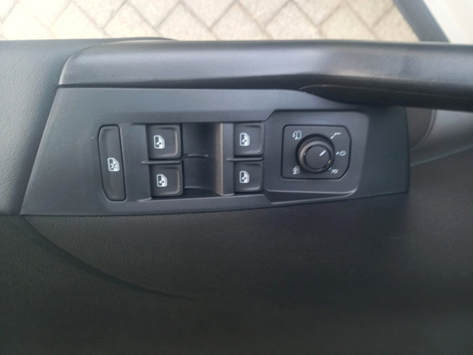 Photo 12 of 20