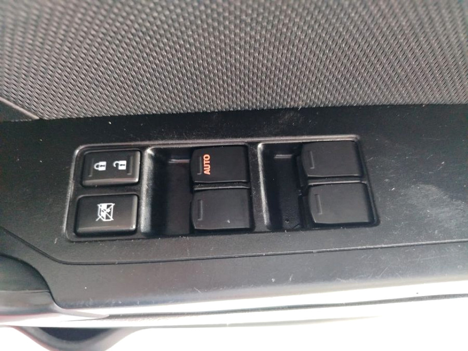 Photo 16 of 26