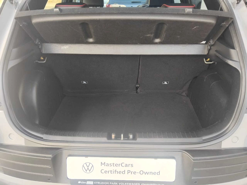 Photo 10 of 20