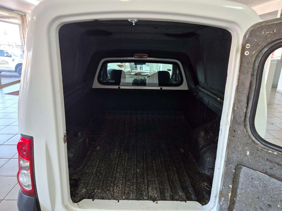 Photo 7 of 18
