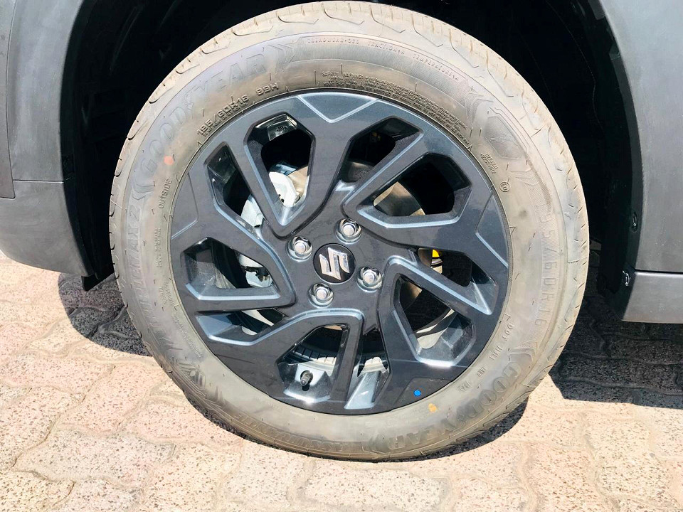 Photo 9 of 23