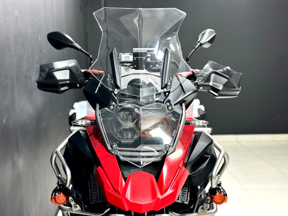 Photo 10 of 16