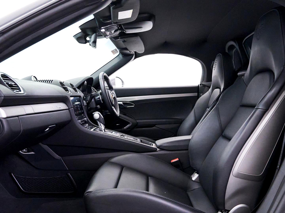 Photo 17 of 26