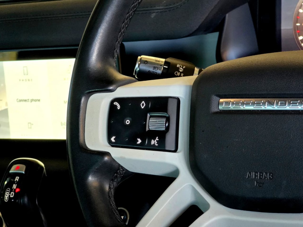 Photo 19 of 28