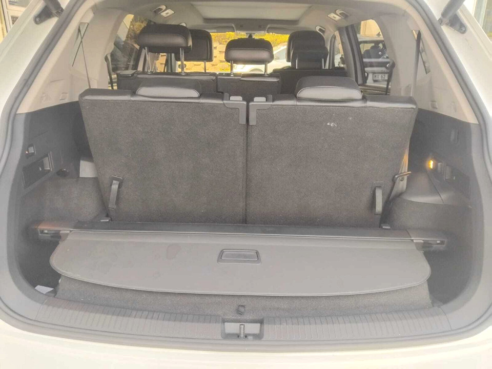 Photo 10 of 24