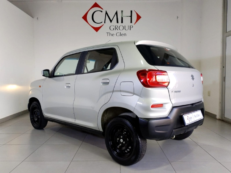Photo 4 of 9