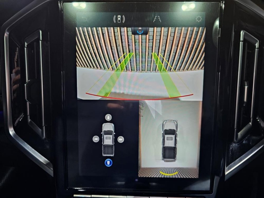 Photo 13 of 29