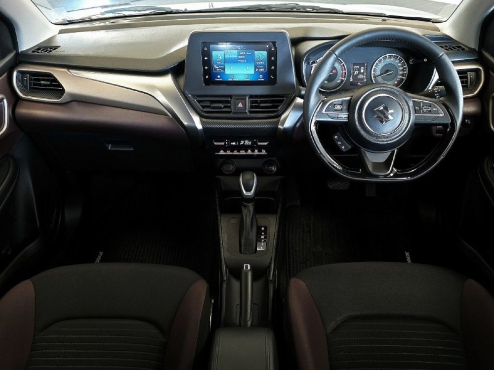 Photo 13 of 24