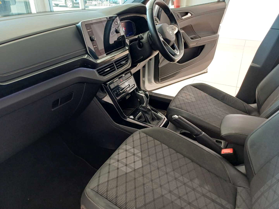Photo 19 of 23