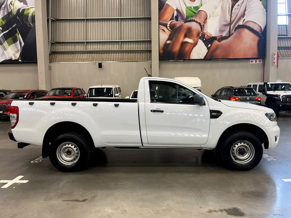 Photo 7 of 16
