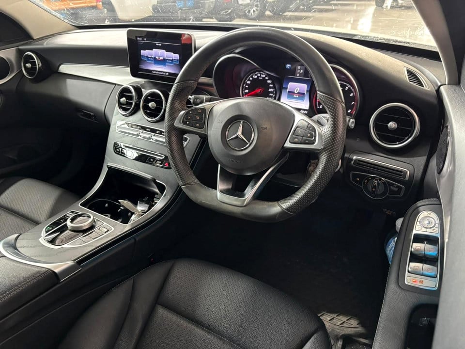 Photo 5 of 7