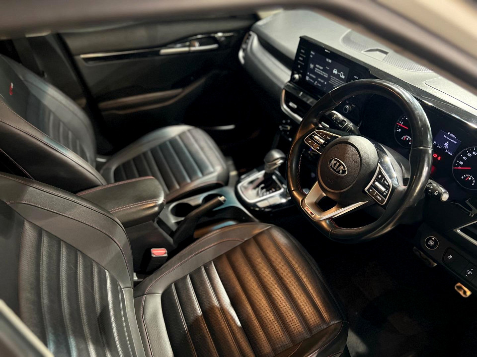 Photo 11 of 17