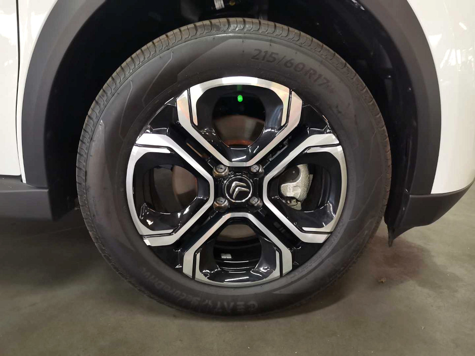 Photo 14 of 20