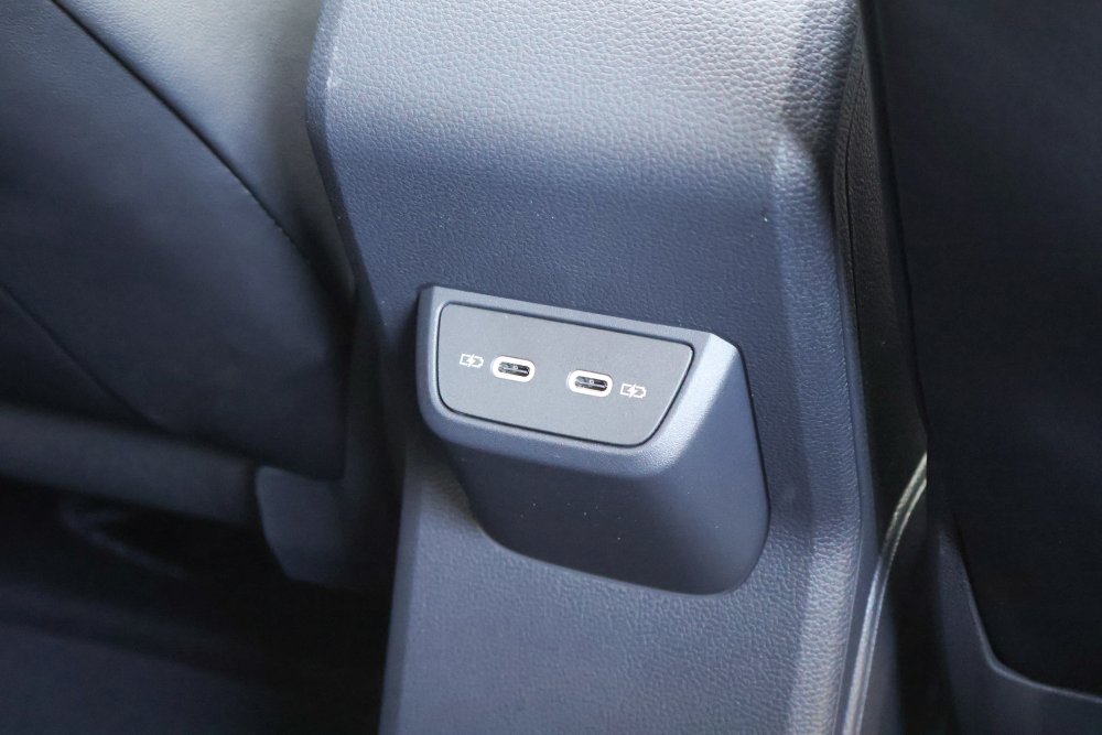 Photo 22 of 33