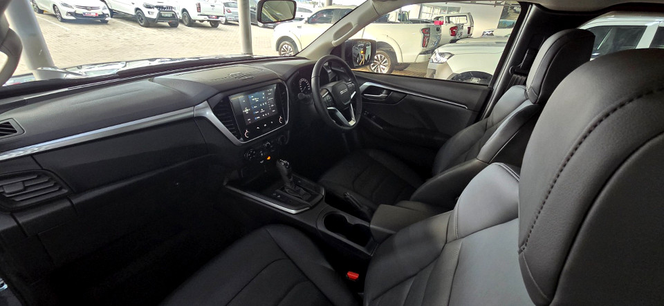 Photo 15 of 25