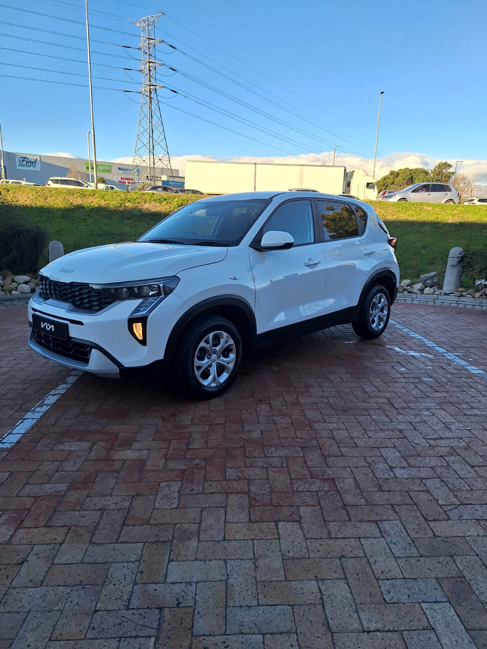 Photo 7 of 16