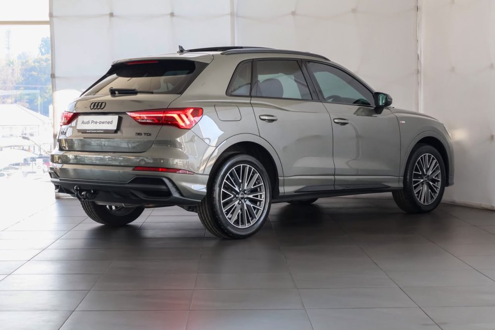 Photo 9 of 28