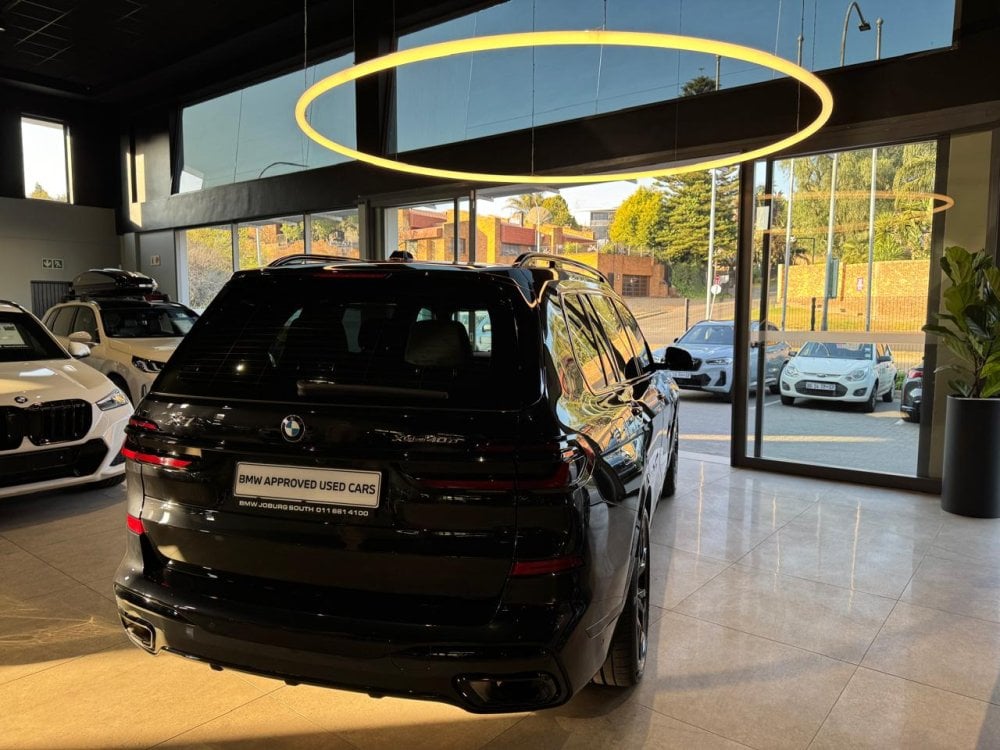 Photo 9 of 24