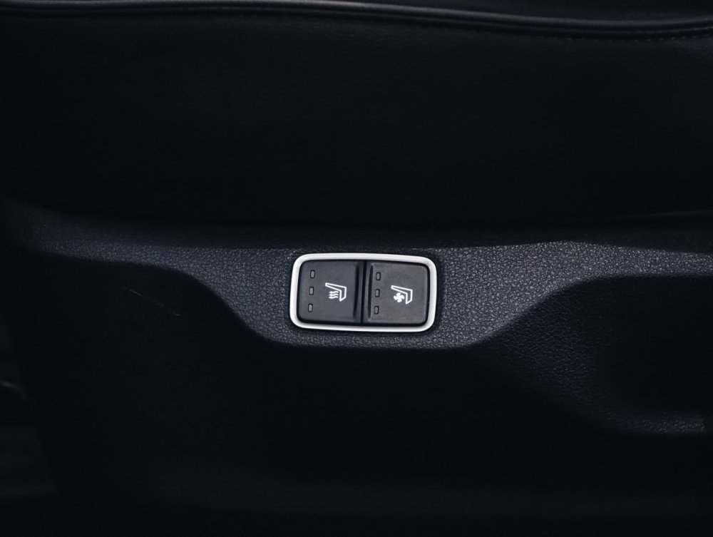 Photo 20 of 31