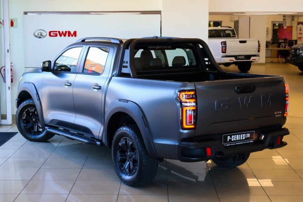 Photo 2 of 18