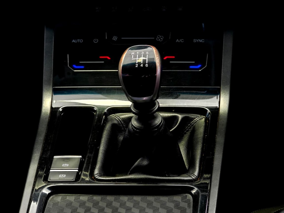 Photo 13 of 30