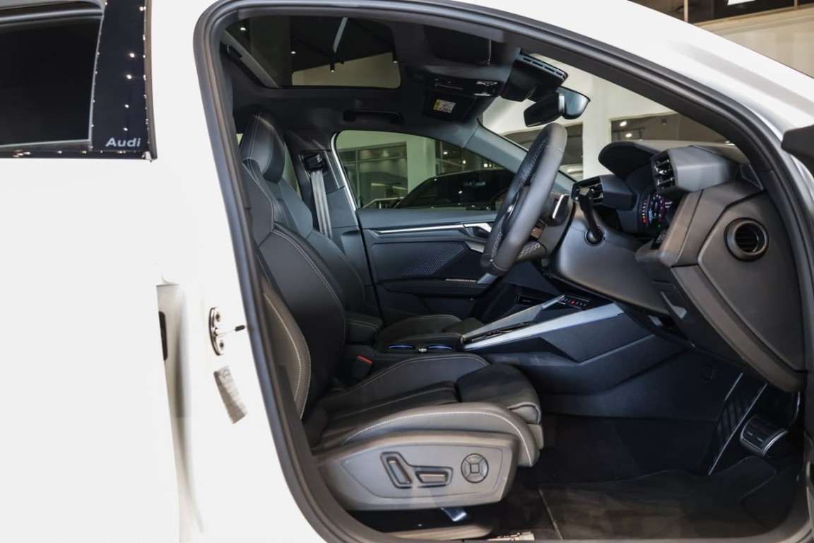 Photo 13 of 24