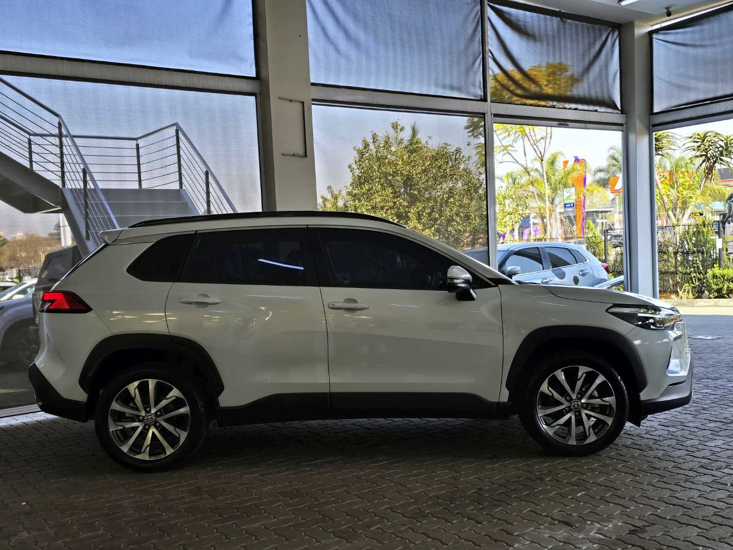 Photo 17 of 23