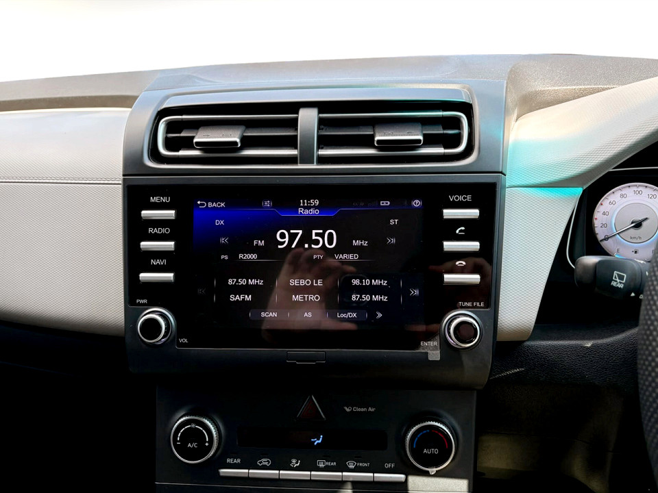 Photo 15 of 17