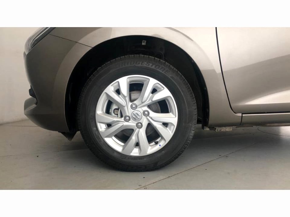 Photo 10 of 28
