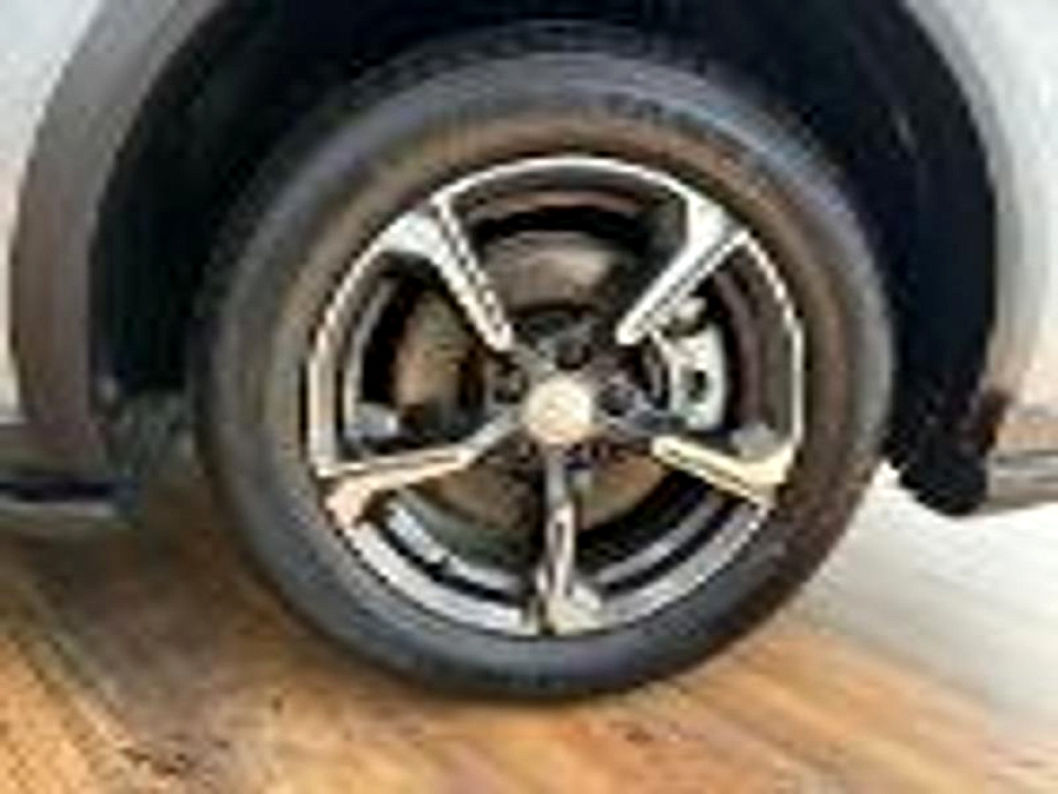 Photo 10 of 20