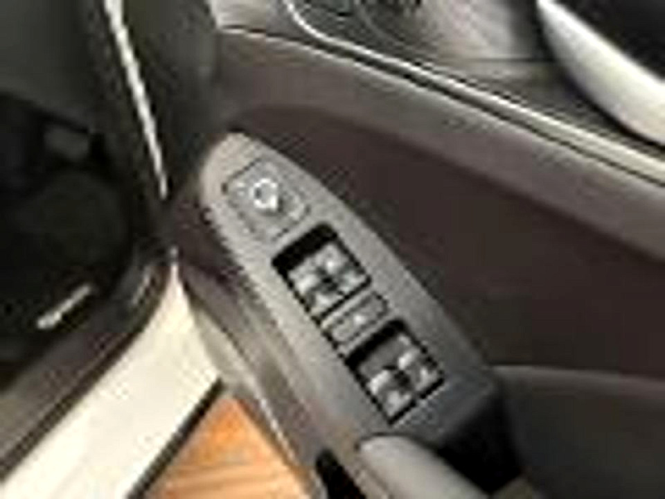 Photo 18 of 20