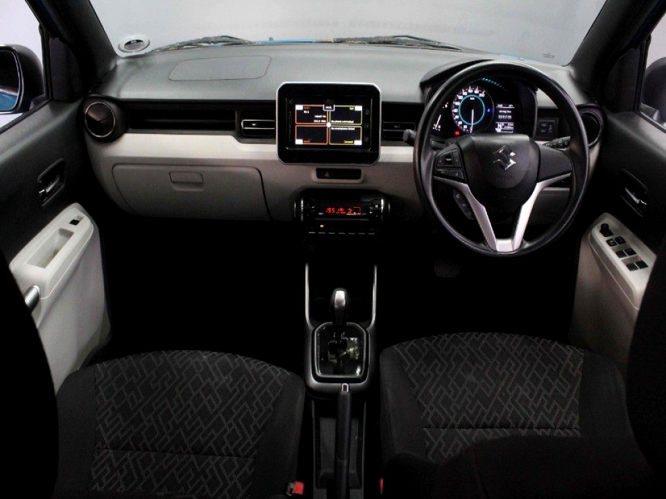 Photo 11 of 24