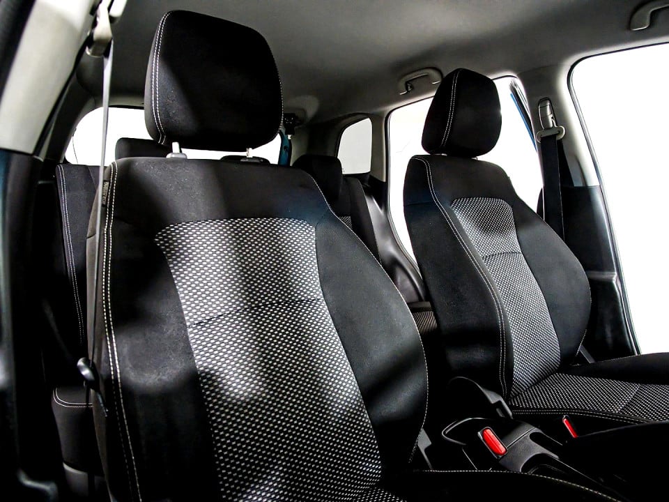 Photo 7 of 29