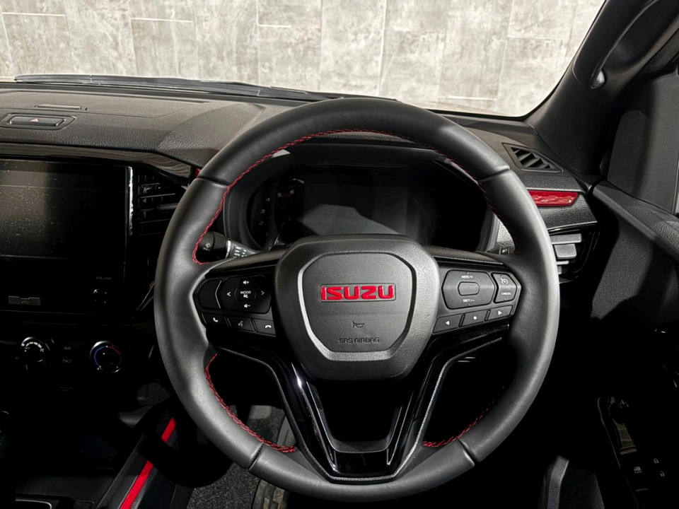 Photo 7 of 18