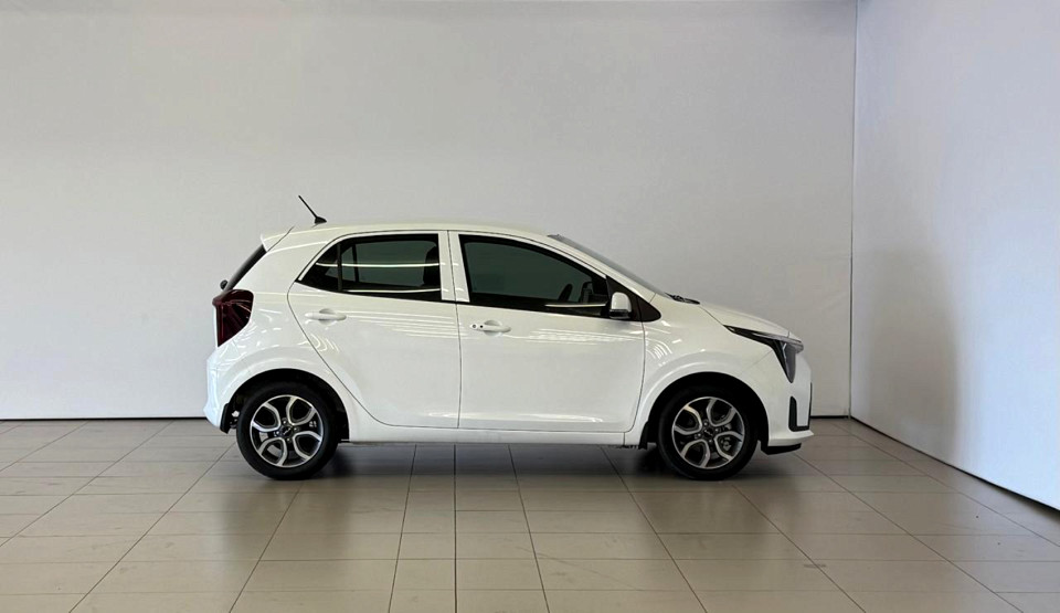 Photo 10 of 17