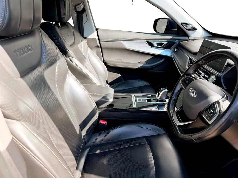 Photo 14 of 20