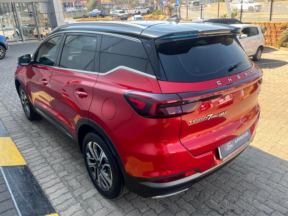 Photo 4 of 17