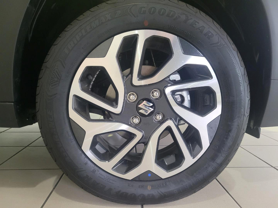 Photo 4 of 11