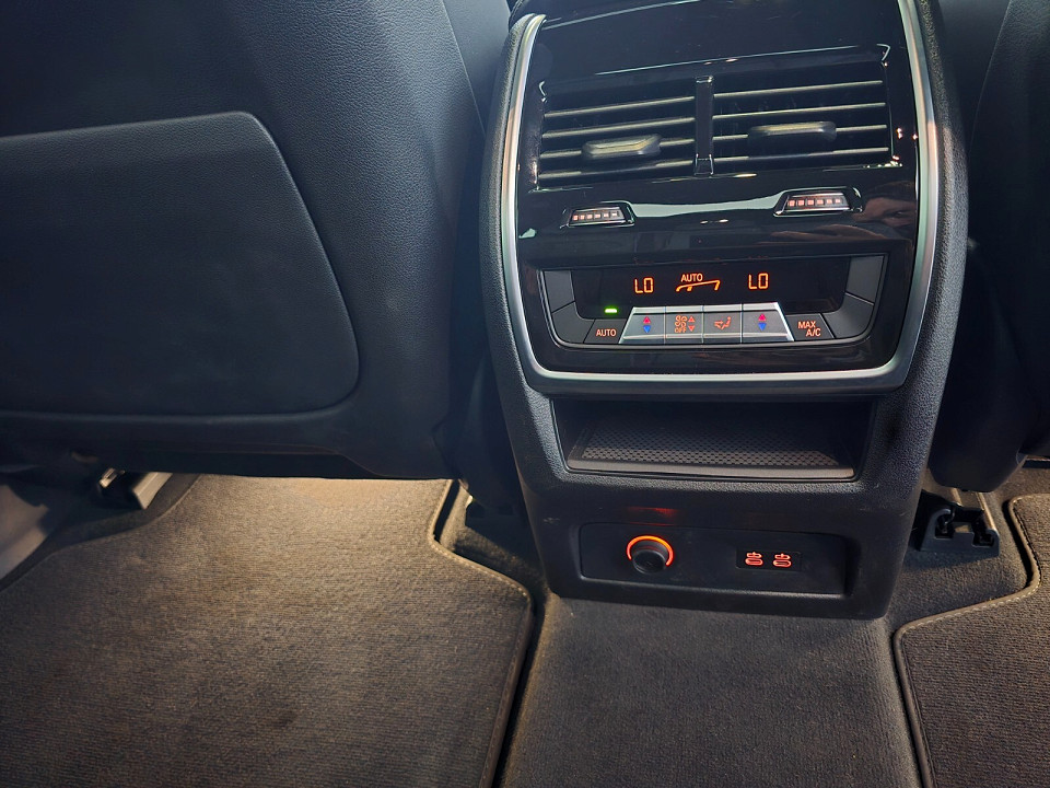 Photo 14 of 25