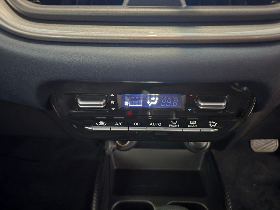Photo 14 of 20