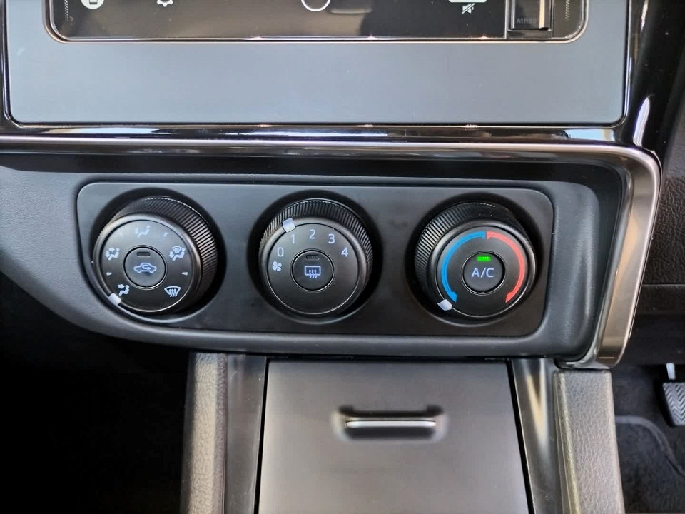 Photo 12 of 18