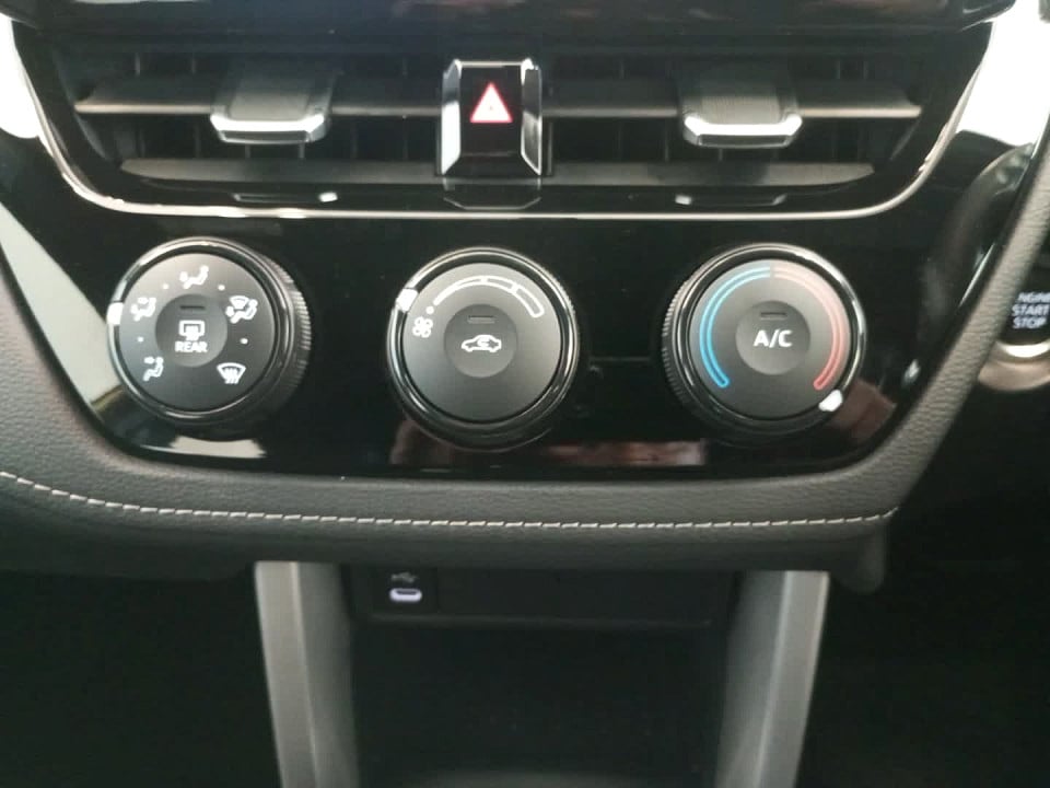 Photo 16 of 21