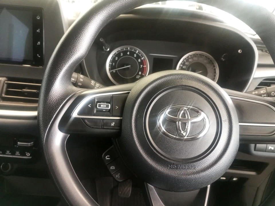 Photo 9 of 21