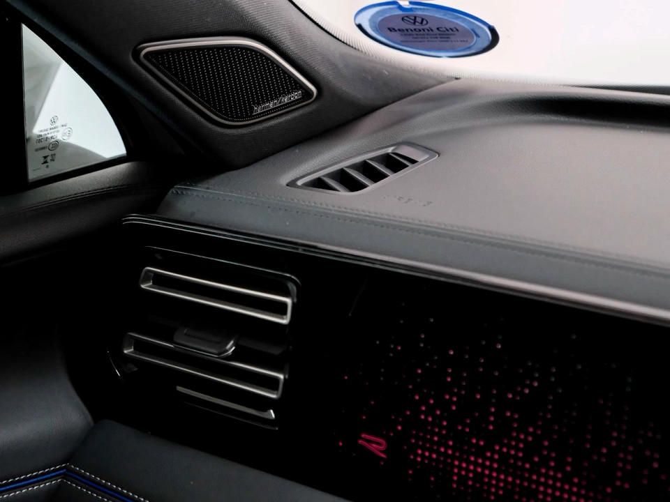 Photo 14 of 26